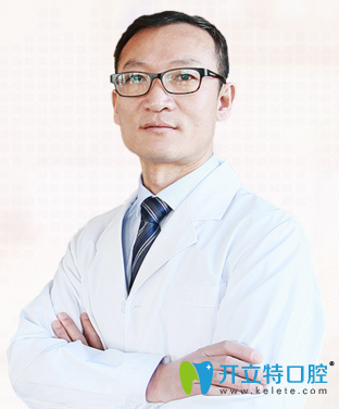 德貝口腔主治醫(yī)師李會(huì)龍?jiān)洪L