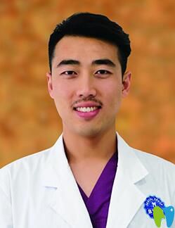 滕應(yīng)時 煙臺拜博口腔醫(yī)生