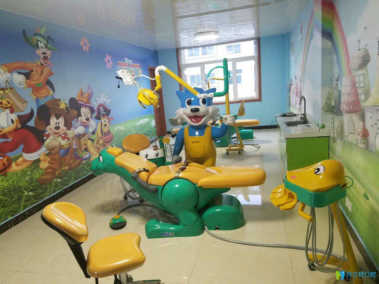 泰安正和口腔兒童牙病治療室