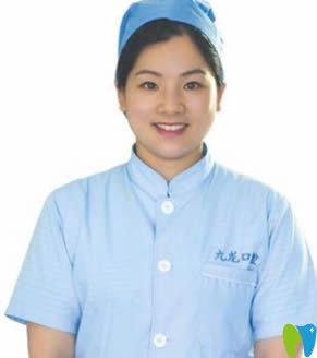 洛陽(yáng)九龍口腔門(mén)診院長(zhǎng)史萬(wàn)麗