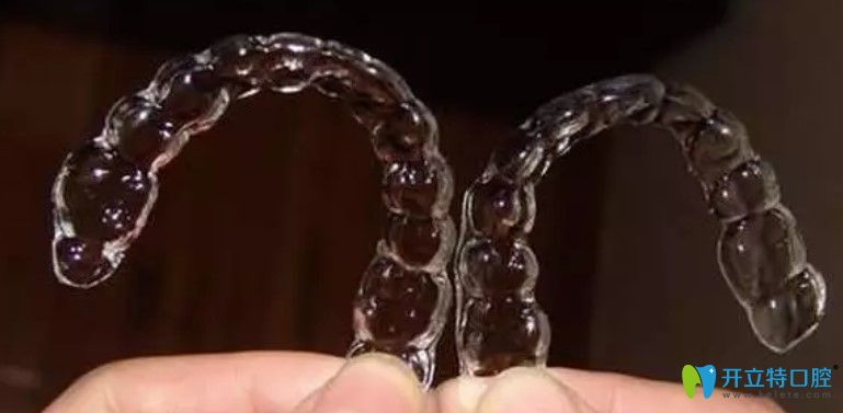 一整副隱形牙套圖示 一整副隱形牙套圖示