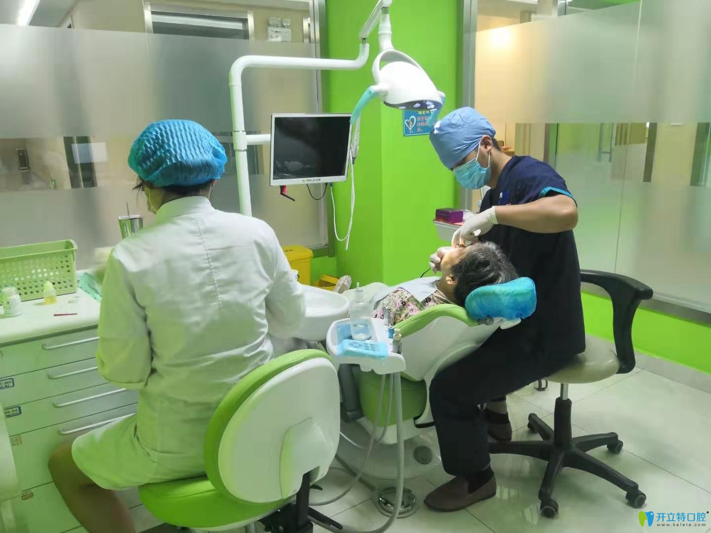 濟(jì)南種植牙去哪里？皓克口腔的allon4全口種植牙就值得一試