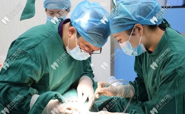 石家莊中諾口腔在做種植牙手術(shù)的過程