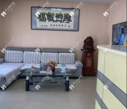 等候區(qū) 等候區(qū)