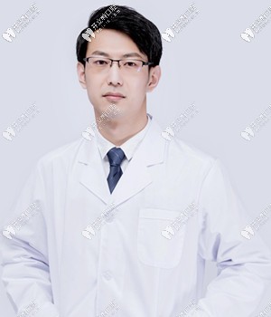 劉春志——煙臺(tái)圣貝口腔全<!--<i data=20240703-sp></i>-->夫 劉春志——煙臺(tái)圣貝口腔全<!--<i data=20240703-sp></i>-->夫