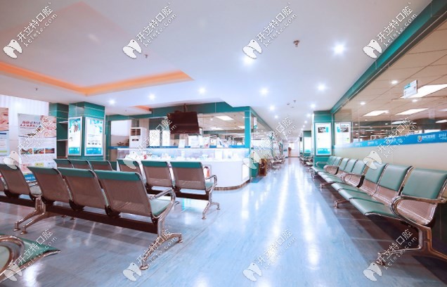 成都新橋口腔候診大廳