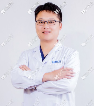 烏魯木齊美奧口腔陳斌醫(yī)生 烏魯木齊美奧口腔陳斌醫(yī)生