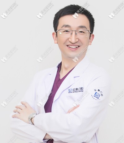 烏魯木齊美奧口腔種植科主任王旭