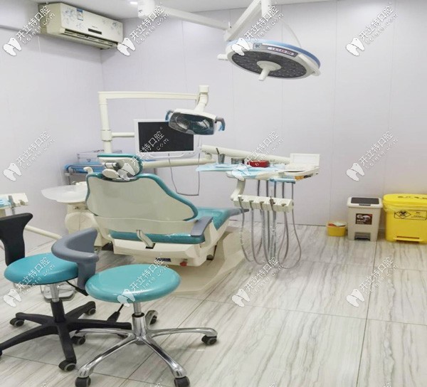 專業(yè)的種植牙手術(shù)室 專業(yè)的種植牙手術(shù)室