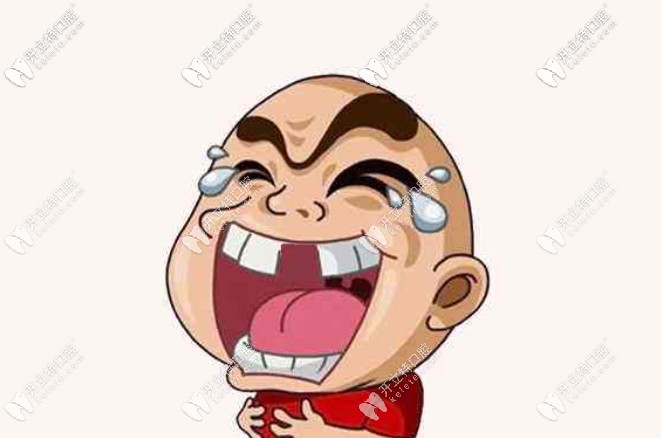 拔完牙一年后還可以做種植牙嗎？怕痛該選擇哪種植體呢