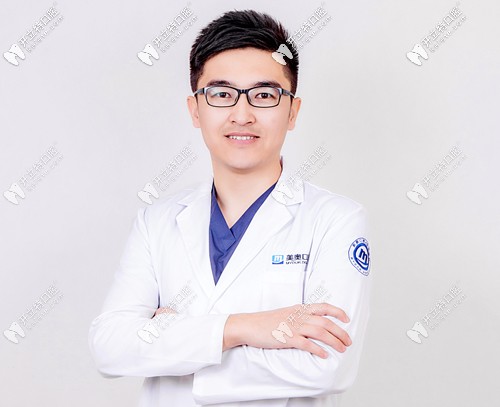 烏魯木齊口腔葉尓蘭·哈木巴熱別克醫(yī)生