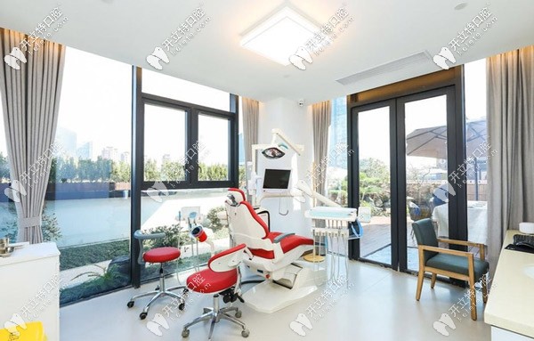 臻威口腔的治療室