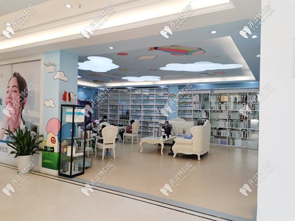 昆明柏德口腔是連鎖口腔機(jī)構(gòu)