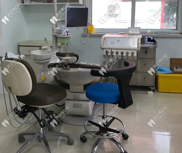 獨(dú)立診室及先進(jìn)牙椅 獨(dú)立診室及先進(jìn)牙椅