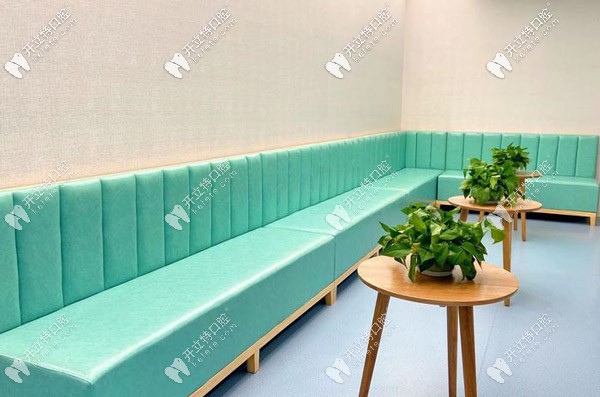 慧眾口腔的休息區(qū)