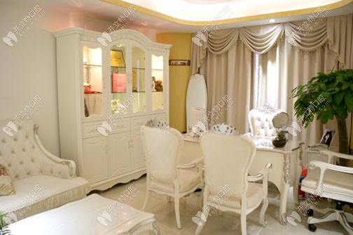 佛山曙光金子咨詢問(wèn)題的咨詢室